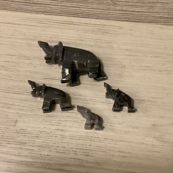 Miniature Glass Elephant Figurines Set Of 4 Trunk Up - Picture 2 of 3